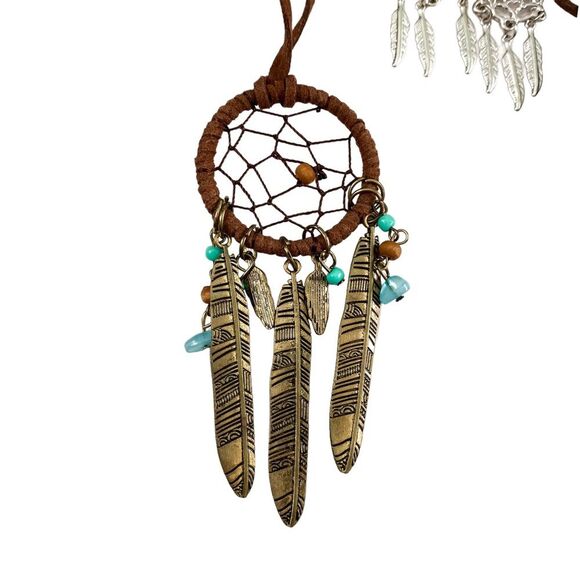 Disney Pocahontas Vintage Nostalgic Stud Earring Pack with Dream Catcher Set - Picture 4 of 6